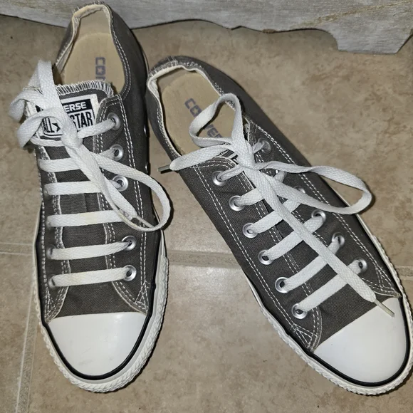 Converse Gray Low-Top Sneakers - Picture 6 of 7